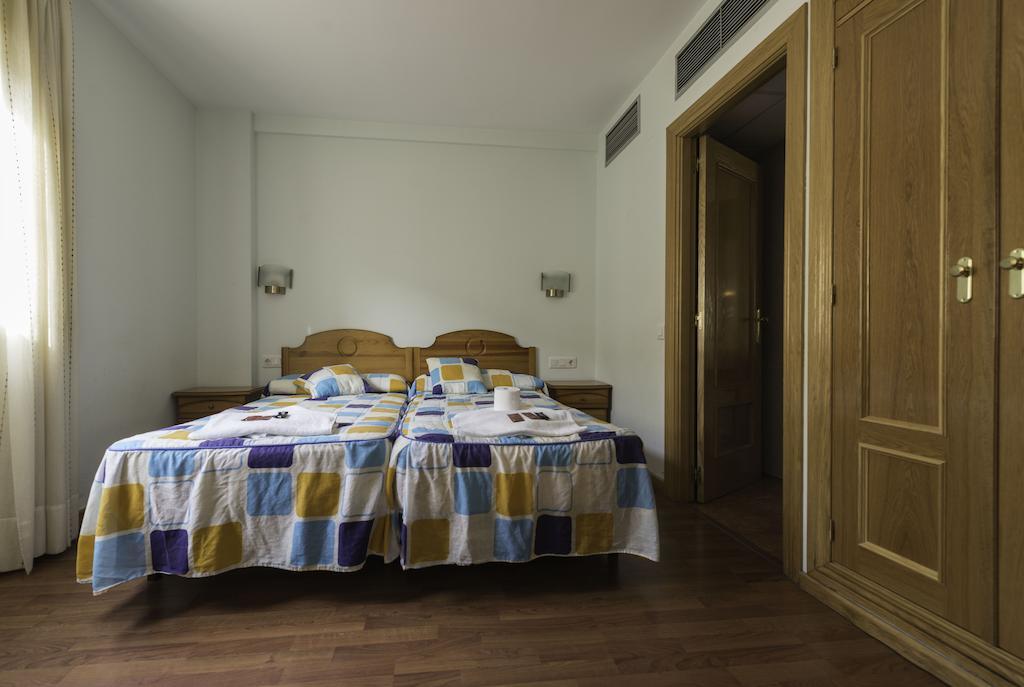Hostal Restaurante La Pineda El Barco de Ávila Szoba fotó