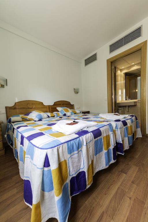 Hostal Restaurante La Pineda El Barco de Ávila Szoba fotó